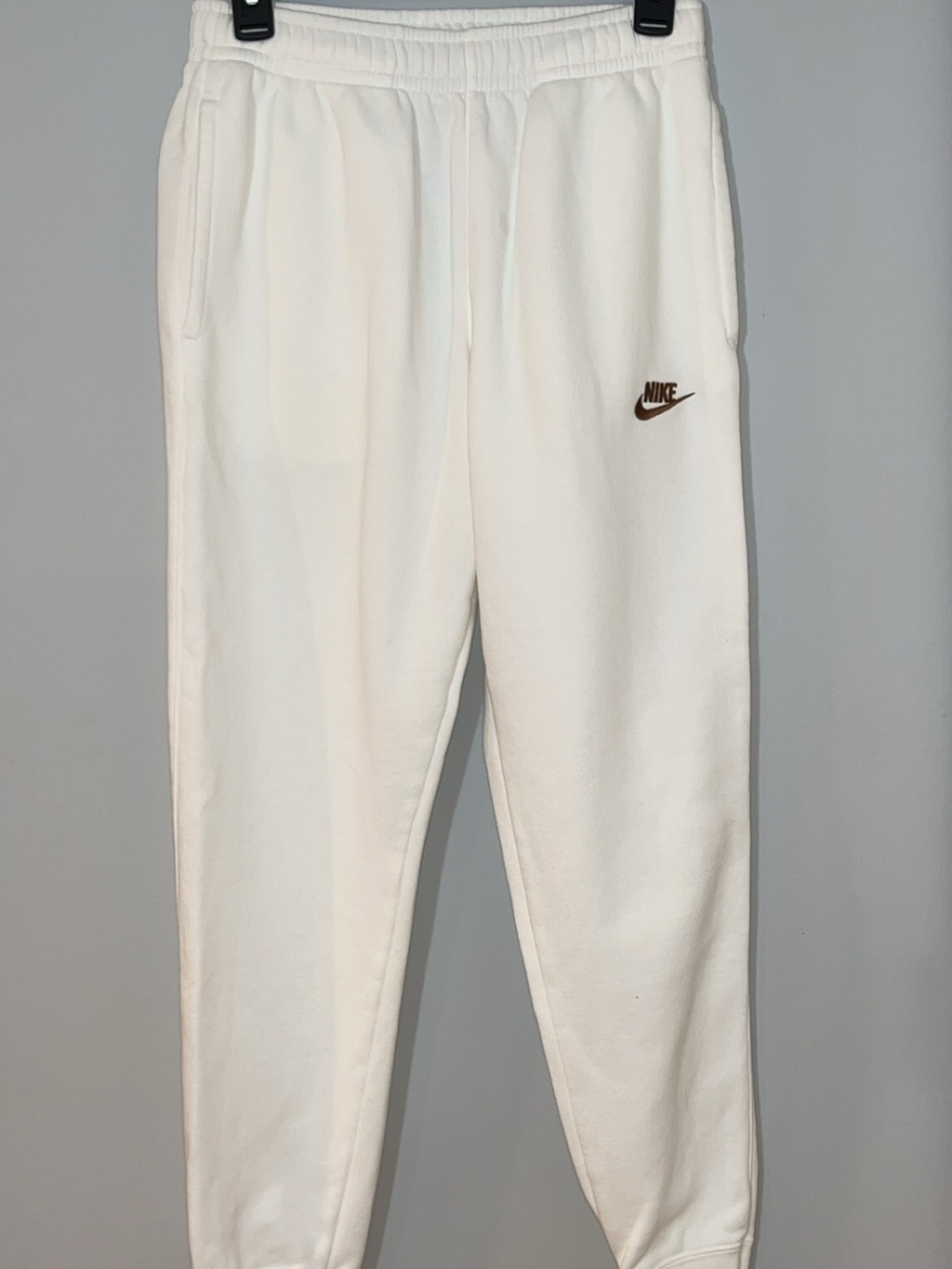 Nike Sportswear Club Fleece Womens Small Sail With BROWN Logo Jogger Sweatpant